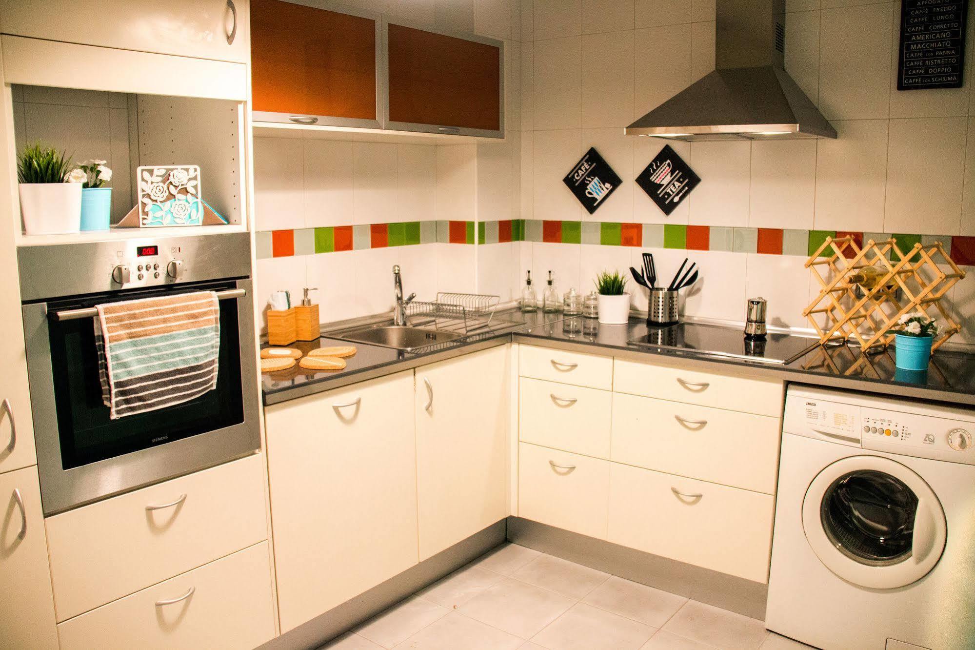 Lollipop Flats City Centre Supreme Suite مدريد المظهر الخارجي الصورة